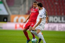 爱游戏中国-沃尔夫斯堡主场表现不佳，美因茨周中欧会杯逆转成功！