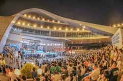 爱游戏中国-江苏靖江：打造夏日篮球盛宴 万人狂欢激活夜经济