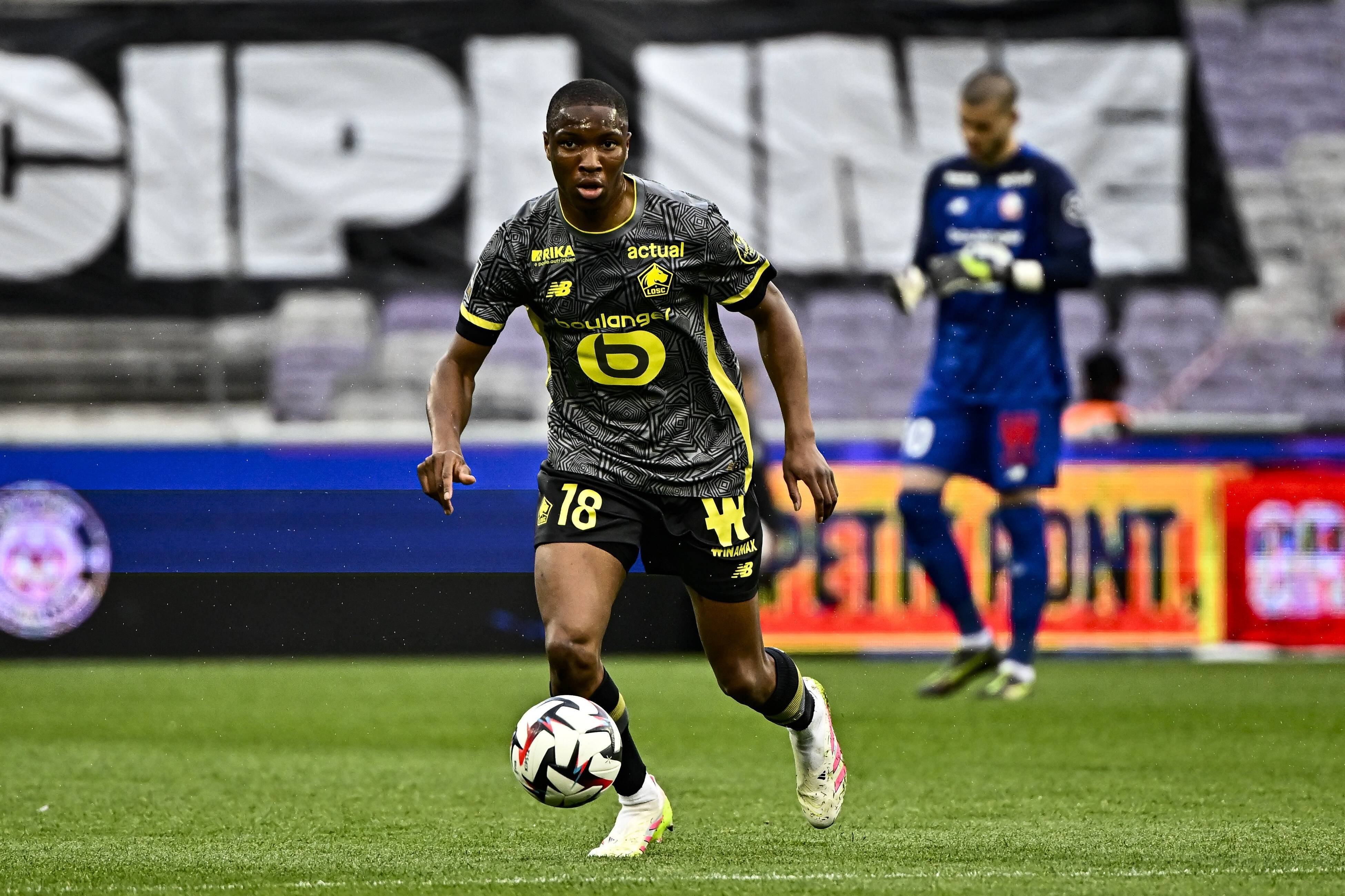 记者：迪亚克特与伯恩茅斯谈妥个人条款，里尔希望获得4000万欧