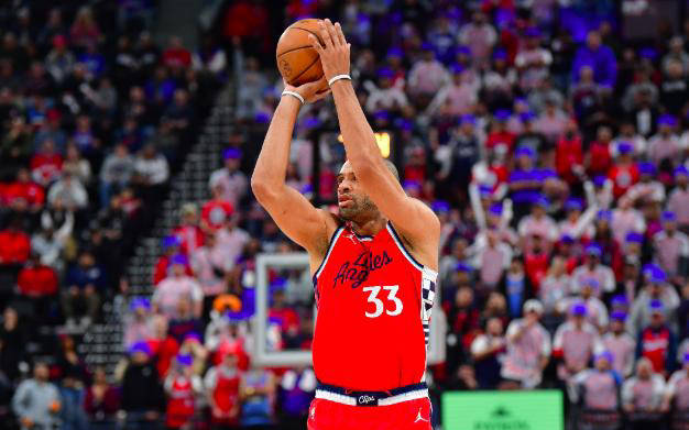 洛杉矶快船阵容变动，哈登计划续约