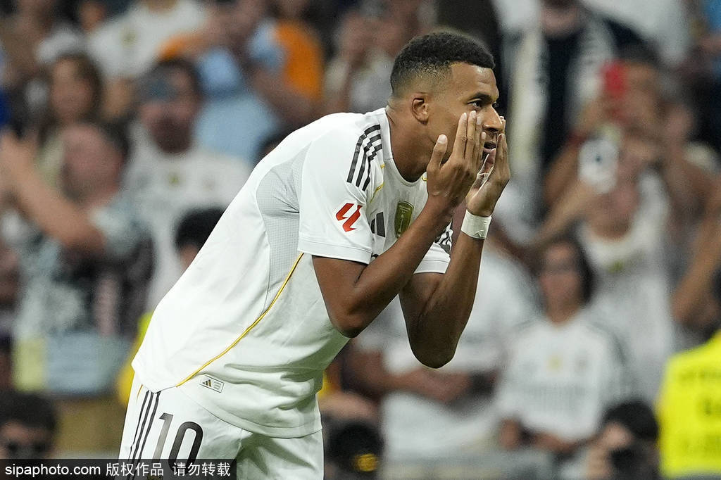 观战台：曼城火拼热刺争英超榜首 皇马巴萨冲击两连胜