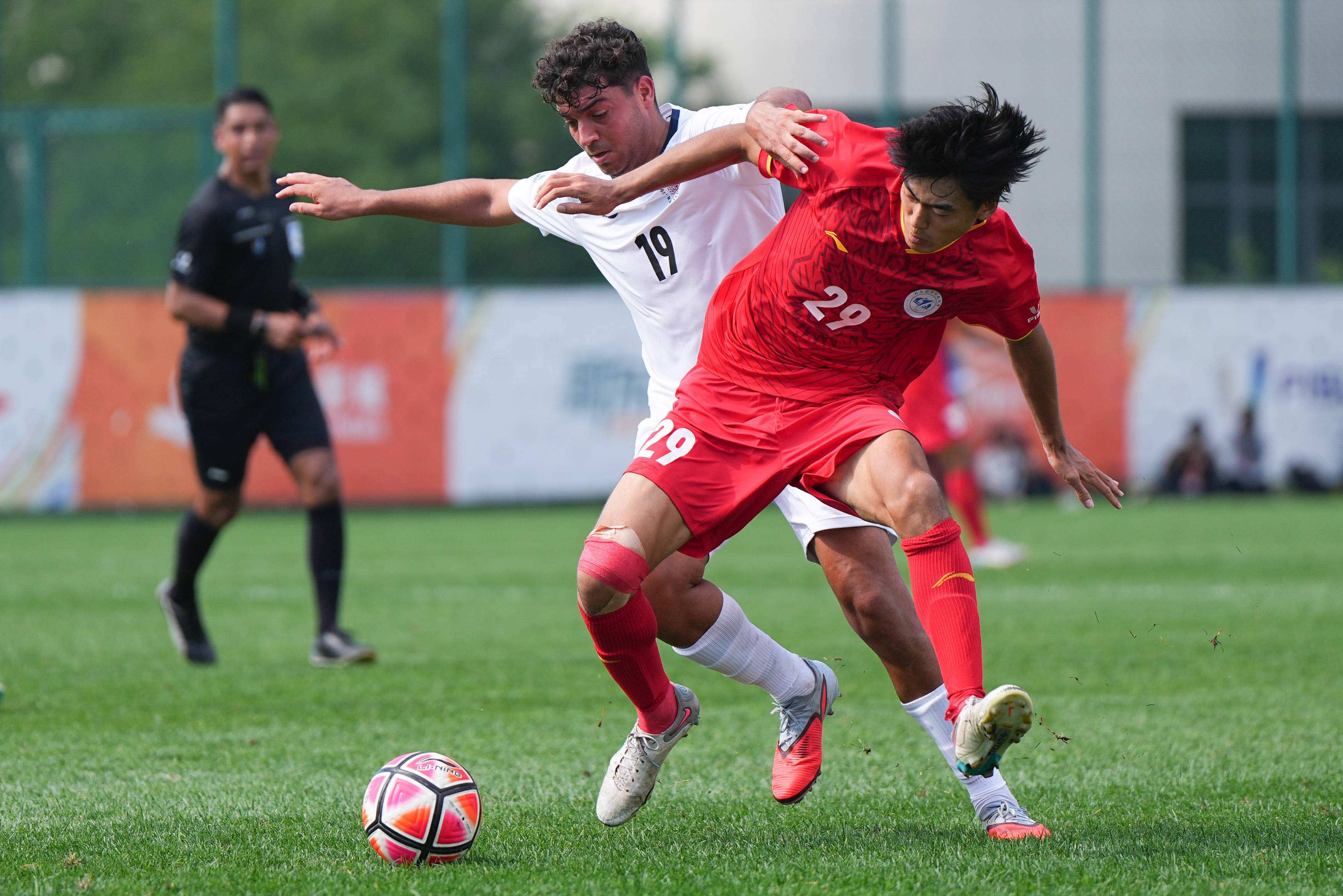 （体育）足球——国际大体联足球世界杯排位赛：北京航空航天大学队不敌拉蒙鲁尔大学队