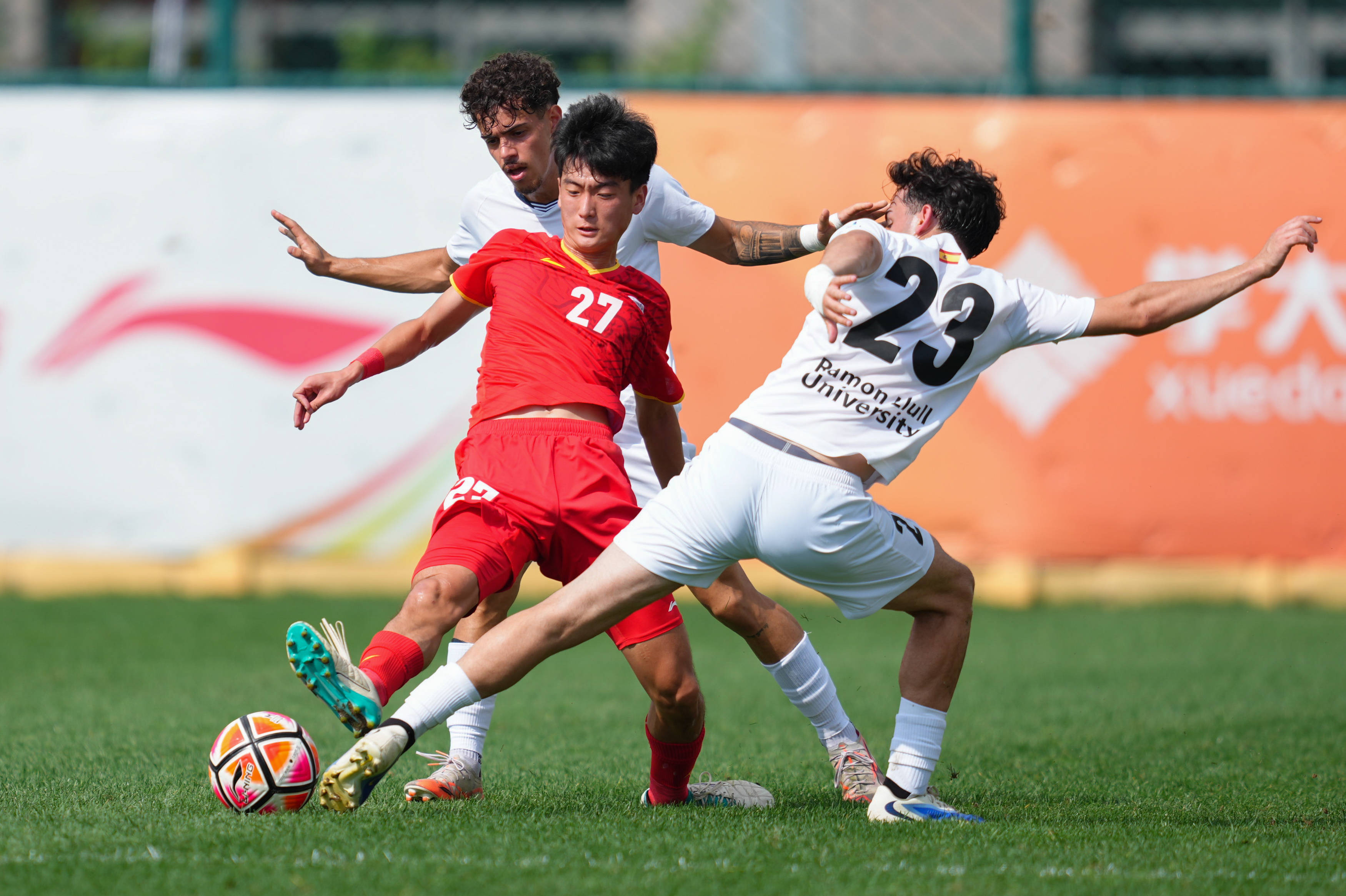 （体育）足球——国际大体联足球世界杯排位赛：北京航空航天大学队不敌拉蒙鲁尔大学队